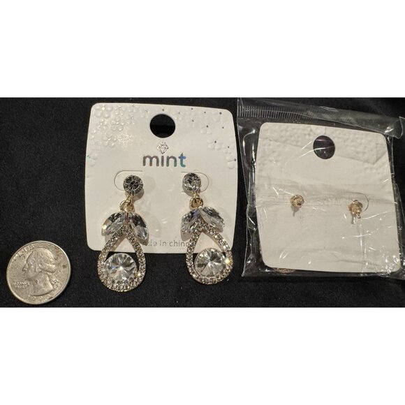 Mint Faux Crystal Gold Rhinestone Earrings Party Wedding Cruise NEW - Picture 4 of 6